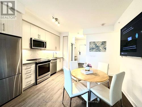 813 - 85 Oneida Crescent, Richmond Hill, ON - Indoor Photo Showing Other Room