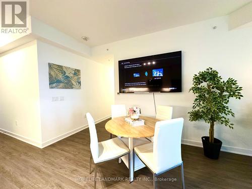 813 - 85 Oneida Crescent, Richmond Hill, ON - Indoor Photo Showing Dining Room