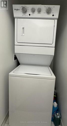 813 - 85 Oneida Crescent, Richmond Hill, ON - Indoor Photo Showing Laundry Room