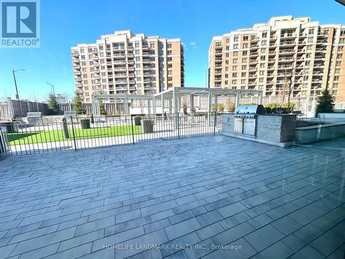 813 - 85 Oneida Crescent, Richmond Hill, ON - Outdoor With Facade