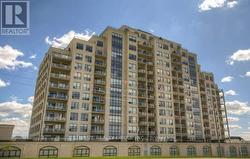 707 - 260 VILLAGEWALK BOULEVARD London North (North R), ON N6G 0W6