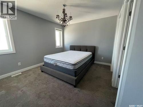 2 5301 Beacon Drive, Regina, SK - Indoor Photo Showing Bedroom