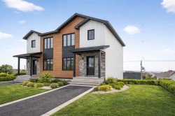 Rue Dugas  Québec (Beauport), QC G1E 5H9