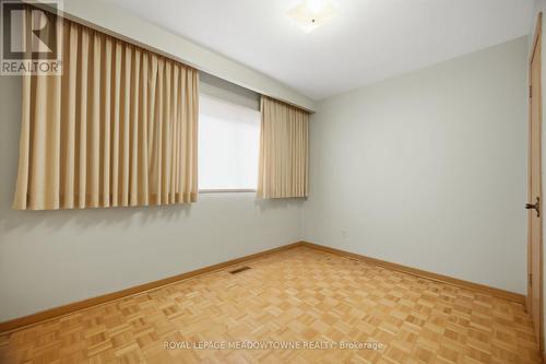 854 Runningbrook Drive, Mississauga, ON - Indoor Photo Showing Other Room
