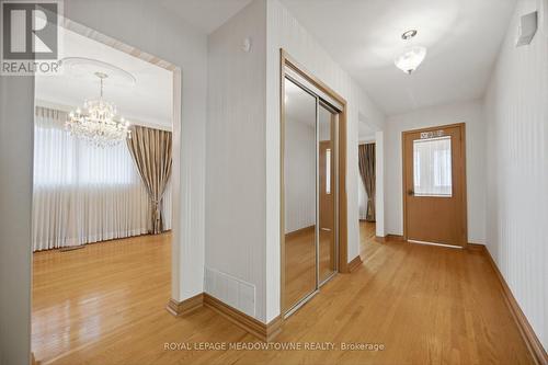 854 Runningbrook Drive, Mississauga, ON - Indoor Photo Showing Other Room