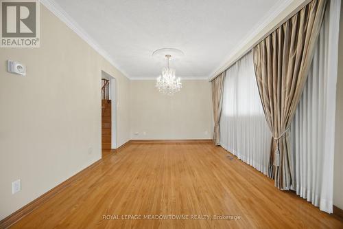 854 Runningbrook Drive, Mississauga, ON - Indoor Photo Showing Other Room