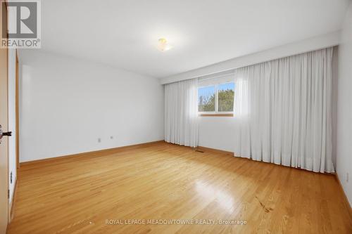 854 Runningbrook Drive, Mississauga, ON - Indoor Photo Showing Other Room