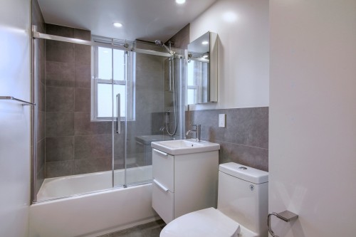 Salle de bains - 505-10 Av. Rosemount, Westmount, QC - Indoor Photo Showing Bathroom