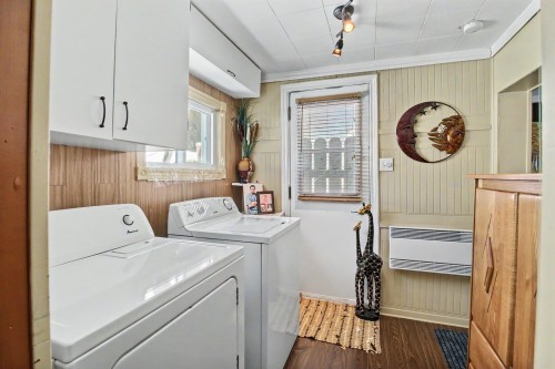 Corridor - 53 Rue Gendron, Rouyn-Noranda, QC - Indoor Photo Showing Laundry Room