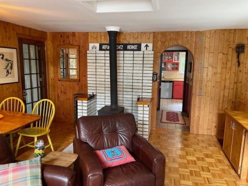 Salon - 138-139-2500 Ch. Des Chênes E., La Conception, QC - Indoor