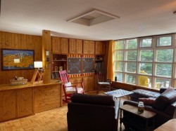 Salon - 