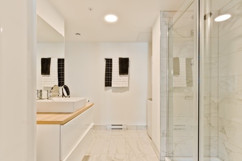 Bathroom - 402-81 Rue Wellington S., Sherbrooke (Les Nations), QC - Indoor Photo Showing Bathroom