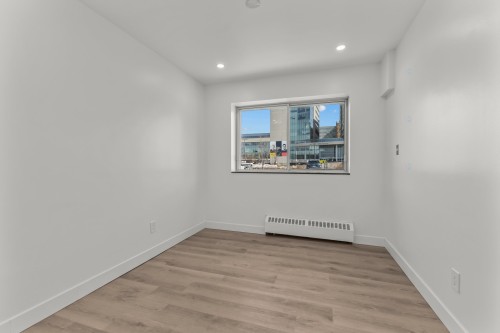 Chambre à coucher - 111-4200 Av. Bourret, Montréal (Côte-Des-Neiges/Notre-Dame-De-Grâce), QC - Indoor Photo Showing Other Room