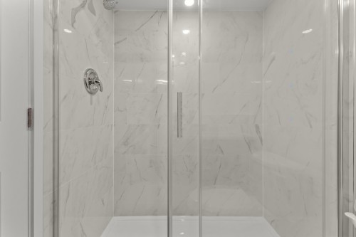 Salle de bains - 111-4200 Av. Bourret, Montréal (Côte-Des-Neiges/Notre-Dame-De-Grâce), QC - Indoor Photo Showing Bathroom