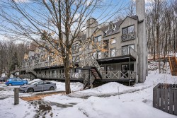 310-275 Ch. des Faîtières  Piedmont, QC J0R 1K0