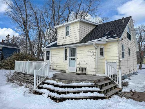 6 Newland Crescent, Charlottetown, PE 