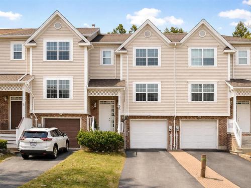 36 Stratford Way  Halifax, NS B3S 1E5