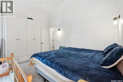 929 K Avenue N, Saskatoon, SK - Indoor Photo Showing Bedroom