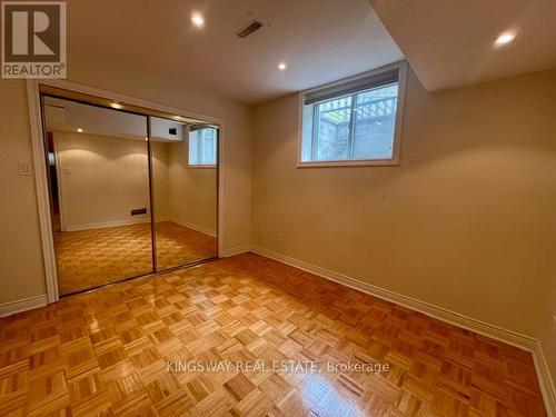 4040 Lookout Court, Mississauga, ON 