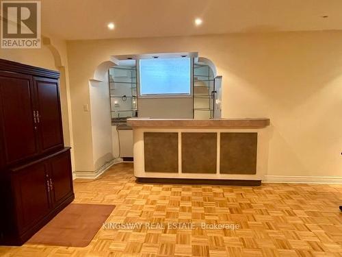 4040 Lookout Court, Mississauga, ON 