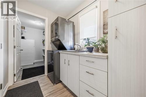 5700 Blackwell Sideroad Unit# 13, Sarnia, ON - Indoor