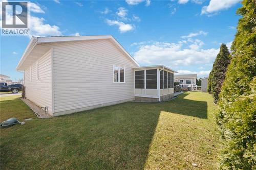 5700 Blackwell Sideroad Unit# 13, Sarnia, ON - Outdoor
