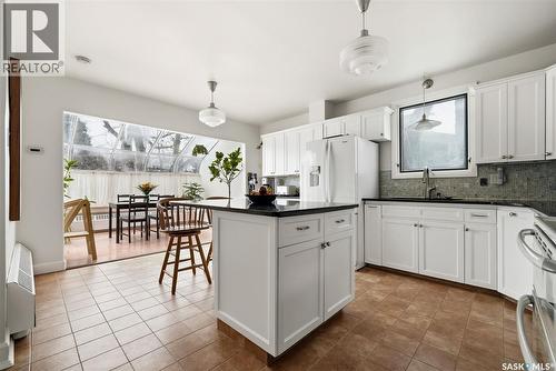 3003 Hill Avenue, Regina, SK - Indoor Photo Showing Kitchen
