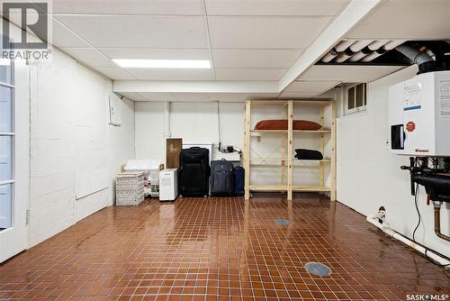 3003 Hill Avenue, Regina, SK - Indoor