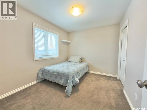 831 Korol Way, Saskatoon, SK - Indoor Photo Showing Bedroom