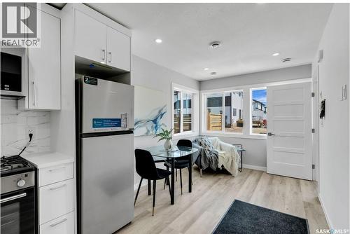 533 Sharma Crescent, Saskatoon, SK - Indoor Photo Showing Kitchen