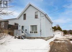 1403 MCKEOWN AVENUE North Bay (Widdifield), ON P1B 7M7