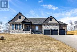 6 CALDWELL DRIVE Oro-Medonte, ON L0L 2L0