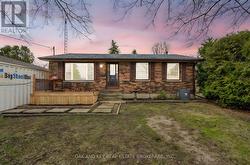 26 SINCLAIR AVENUE St. Thomas, ON N5R 3A8