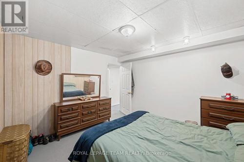 1123 Secord Avenue, Ottawa, ON - Indoor Photo Showing Bedroom