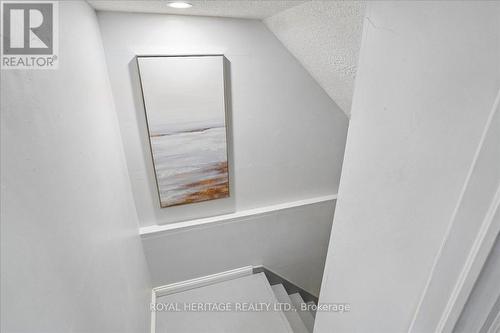 148 Adele Crescent, Oshawa, ON - Indoor Photo Showing Other Room