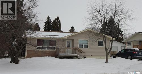 800 Robison Street, Indian Head, SK - Outdoor