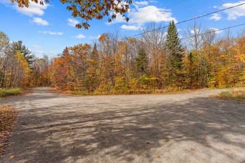 Autre - Rue De L'Artisan, Saint-Calixte, QC 