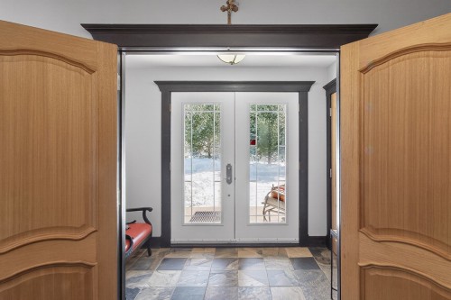 Hall d'entrée/Vestibule - 32 Ch. Dupuis, La Minerve, QC - Indoor Photo Showing Other Room