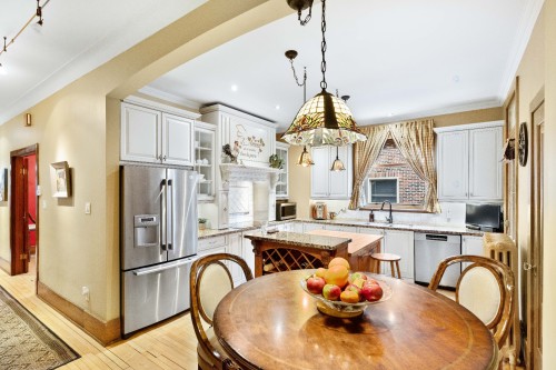Kitchen - 4110 Av. Girouard, Montréal (Côte-Des-Neiges/Notre-Dame-De-Grâce), QC - Indoor Photo Showing Dining Room