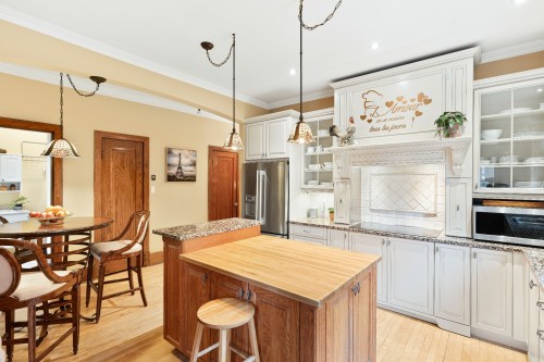 Kitchen - 4110 Av. Girouard, Montréal (Côte-Des-Neiges/Notre-Dame-De-Grâce), QC - Indoor