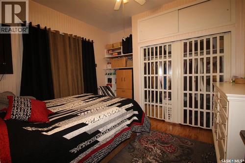 663 2Nd Street E, Shaunavon, SK - Indoor Photo Showing Bedroom