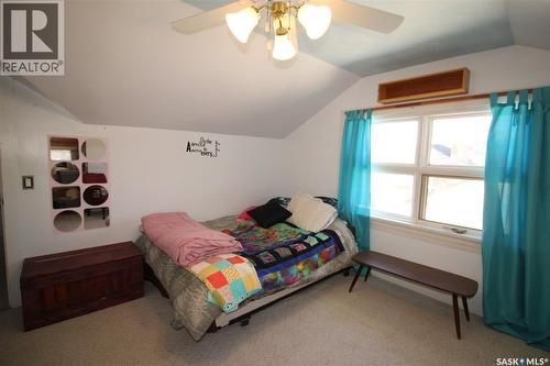 663 2Nd Street E, Shaunavon, SK - Indoor Photo Showing Bedroom