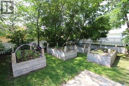 663 2Nd Street E, Shaunavon, SK - Outdoor With Deck Patio Veranda