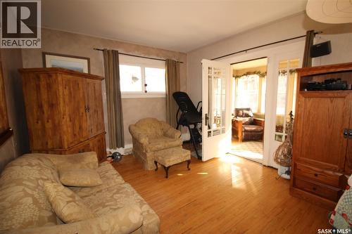 663 2Nd Street E, Shaunavon, SK - Indoor