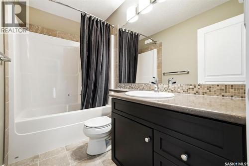 5343 Universal Crescent, Regina, SK - Indoor Photo Showing Bathroom