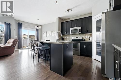 5343 Universal Crescent, Regina, SK - Indoor Photo Showing Kitchen