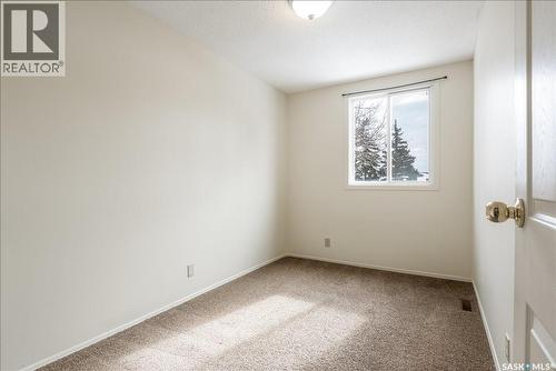 71 3904 Castle Road, Regina, SK - Indoor Photo Showing Other Room