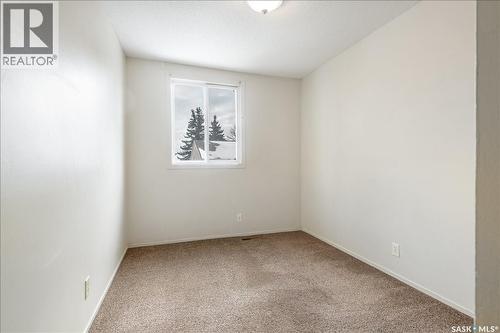 71 3904 Castle Road, Regina, SK - Indoor Photo Showing Other Room