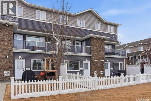 103 275 Pringle Lane, Saskatoon, SK - Outdoor With Facade