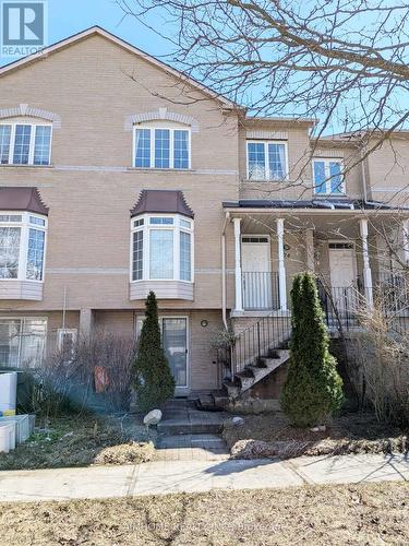 74 Sunway Square, Markham, ON - Outdoor With Facade
